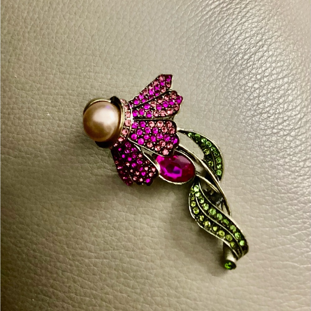 Elegant Pink and Green Rhinestone Floral Brooch with Pearl